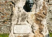 Monument Sabri Tuci